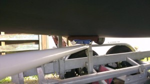 La-Pirogue-unterwasserschiff-anschleifen-tipp-02